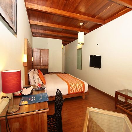 Sn Hotel Munnar Eksteriør billede